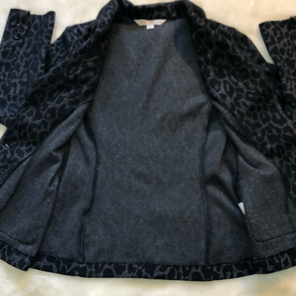 Blazer - Picture 5 of 8